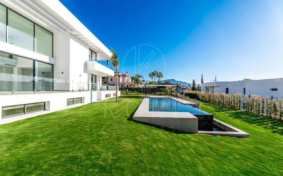 Villa en venta en Paraiso Alto, Benahavis