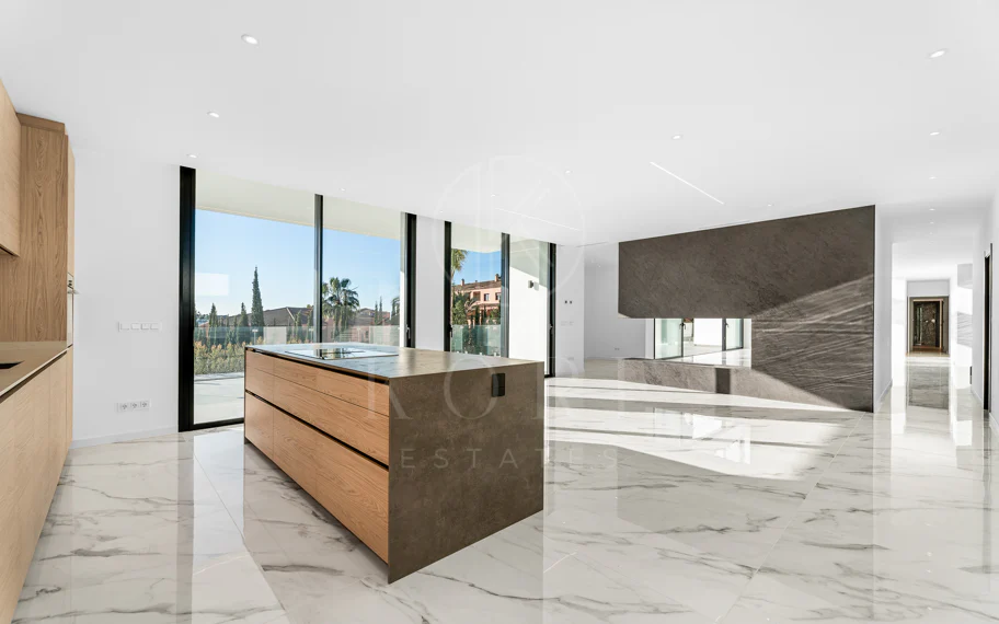 Villa en venta en Paraiso Alto, Benahavis