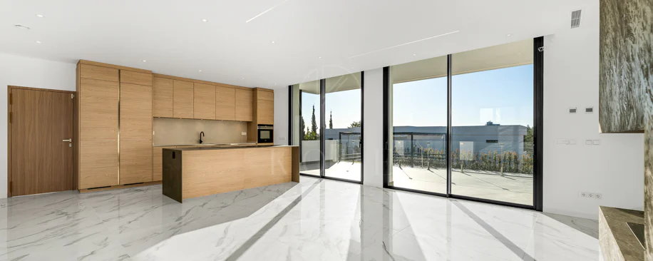 Villa for sale in Paraiso Alto, Benahavis