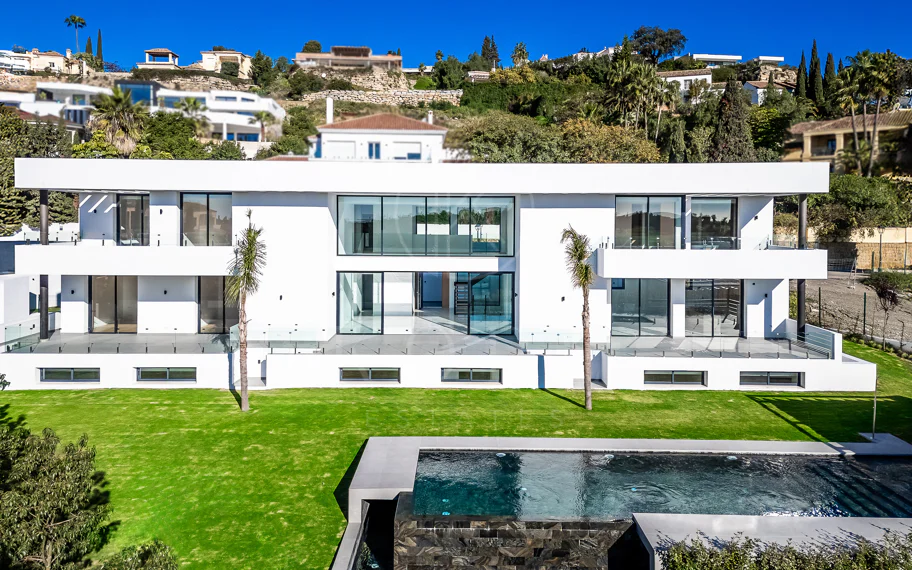 Villa en venta en Paraiso Alto, Benahavis