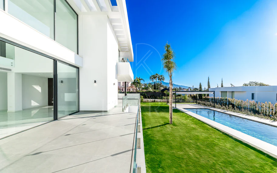 Villa en venta en Paraiso Alto, Benahavis