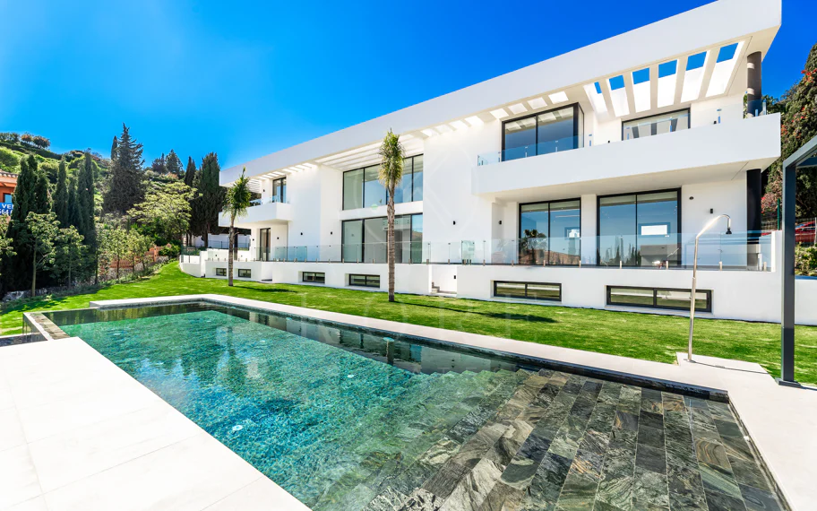 Villa en venta en Paraiso Alto, Benahavis