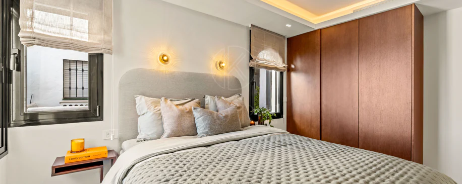 Renovated Luxury Apartment with Panoramic Sea Views on Marbella’s Golden Mile