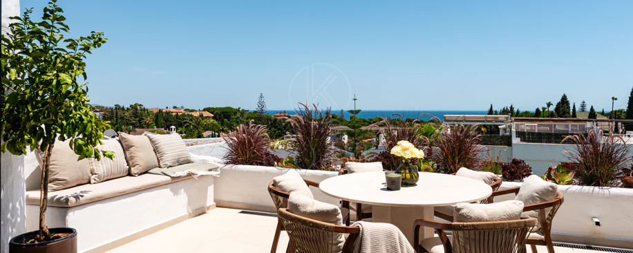 Renovated Luxury Apartment with Panoramic Sea Views on Marbella’s Golden Mile
