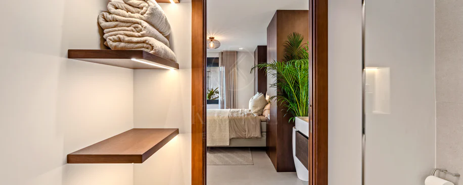 Renovated Luxury Apartment with Panoramic Sea Views on Marbella’s Golden Mile