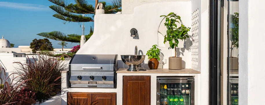Renovated Luxury Apartment with Panoramic Sea Views on Marbella’s Golden Mile