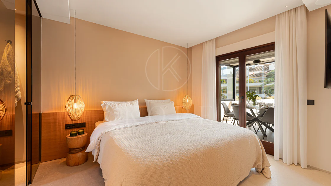 Renovated Luxury Duplex Penthouse on Marbella’s Golden Mile