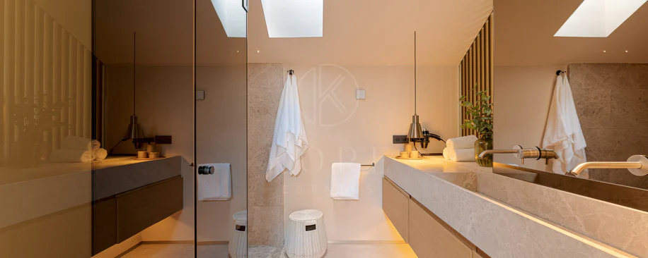 Renovated Luxury Duplex Penthouse on Marbella’s Golden Mile