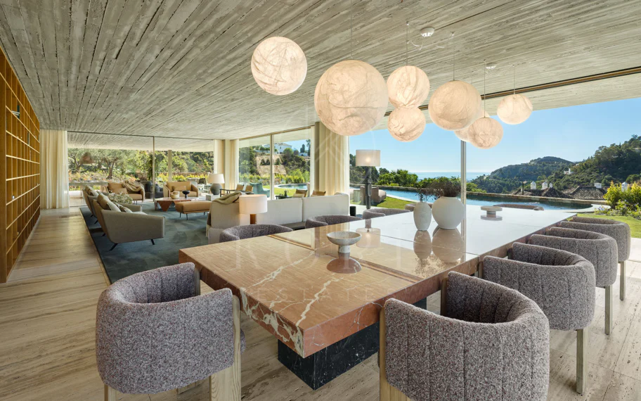 Villa Maestro con Vistas al Mar y Diseño Vanguardista en El Madroñal