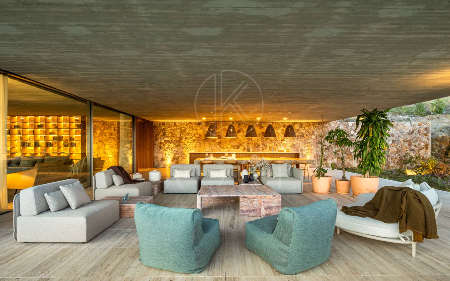 Villa Maestro con Vistas al Mar y Diseño Vanguardista en El Madroñal