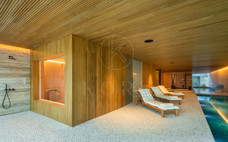 Villa Maestro con Vistas al Mar y Diseño Vanguardista en El Madroñal