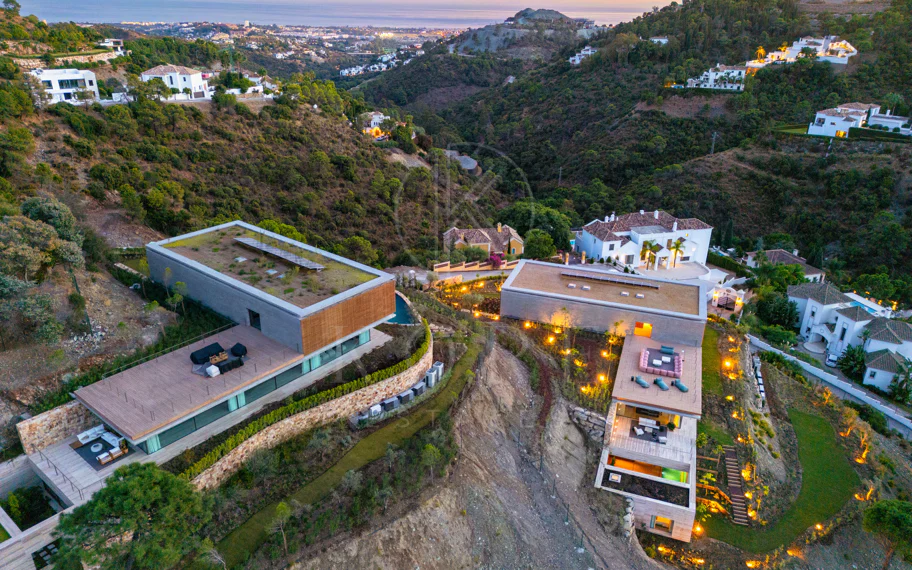 Villa Maestro con Vistas al Mar y Diseño Vanguardista en El Madroñal