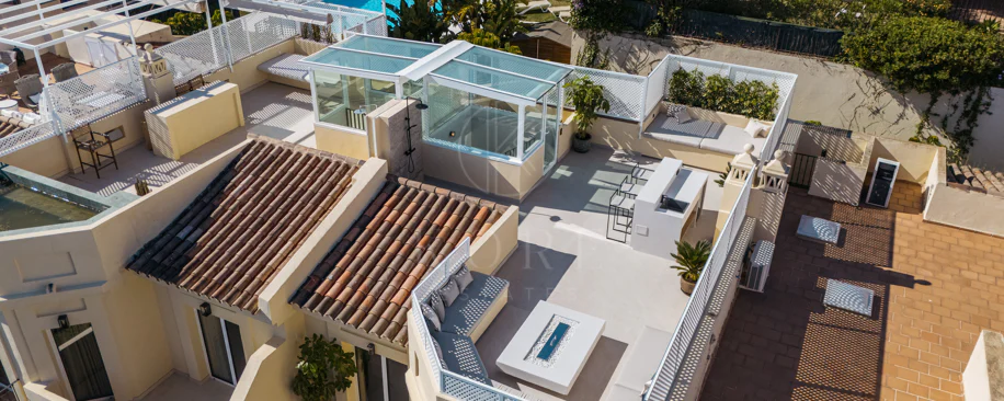 Casă înșiruită renovată cu vedere la mare în La Quinta