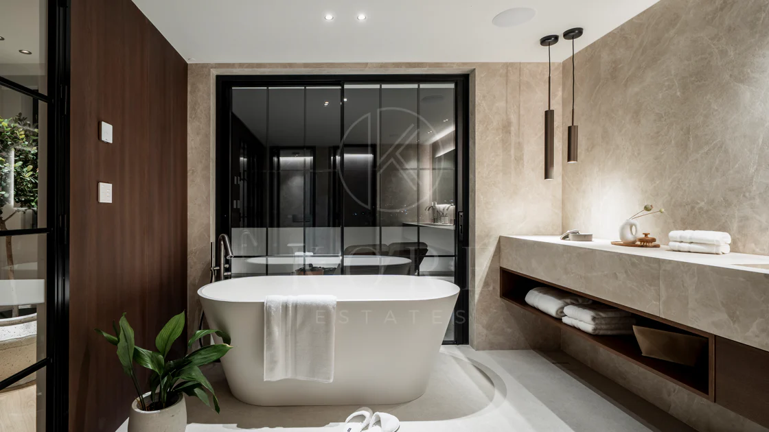 Nestled in the heart of Nueva Andalucía, Auriga 13 is a newly renovated villa offering a blend of comfort and style