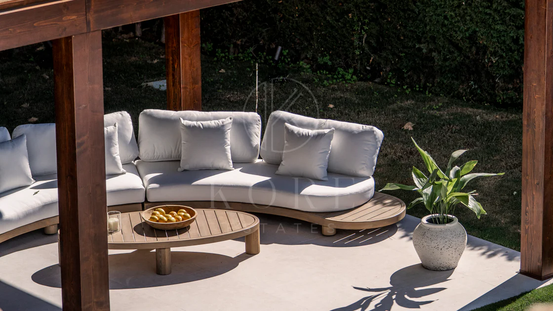 Nestled in the heart of Nueva Andalucía, Auriga 13 is a newly renovated villa offering a blend of comfort and style
