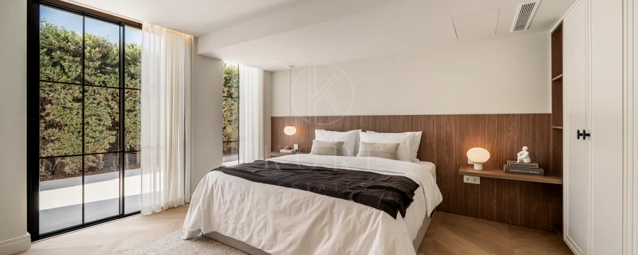 Nestled in the heart of Nueva Andalucía, Auriga 13 is a newly renovated villa offering a blend of comfort and style
