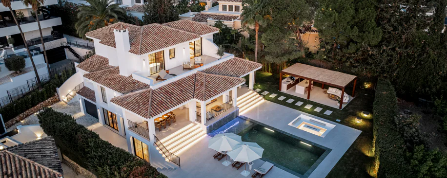 Nestled in the heart of Nueva Andalucía, Auriga 13 is a newly renovated villa offering a blend of comfort and style