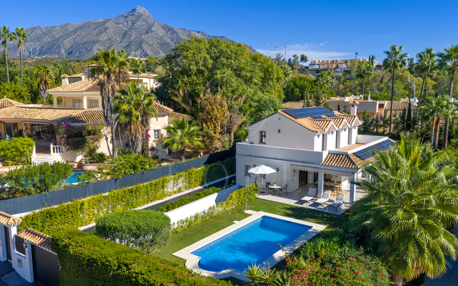 Villa Cisne - Elegante villa recién renovada en la exclusiva Nueva Andalucía