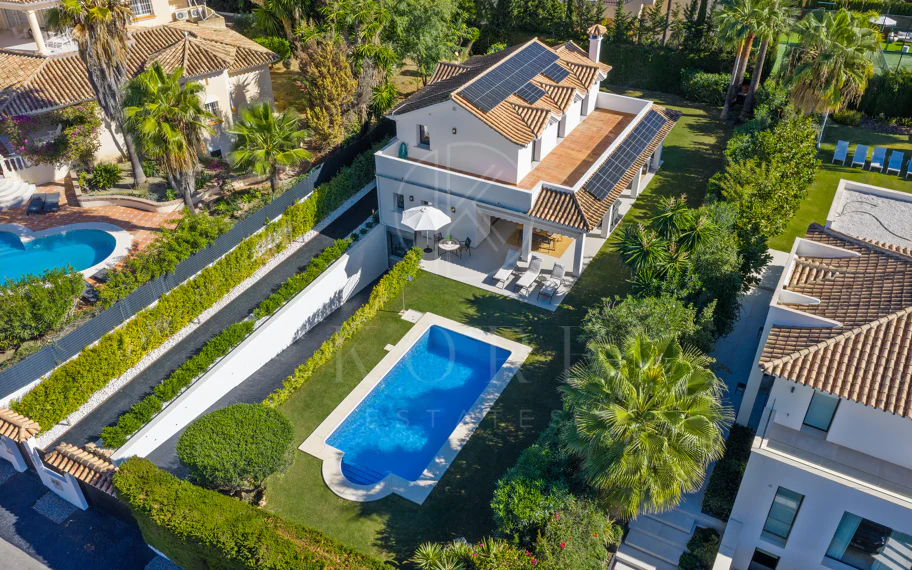 Villa Cisne - Elegante villa recién renovada en la exclusiva Nueva Andalucía