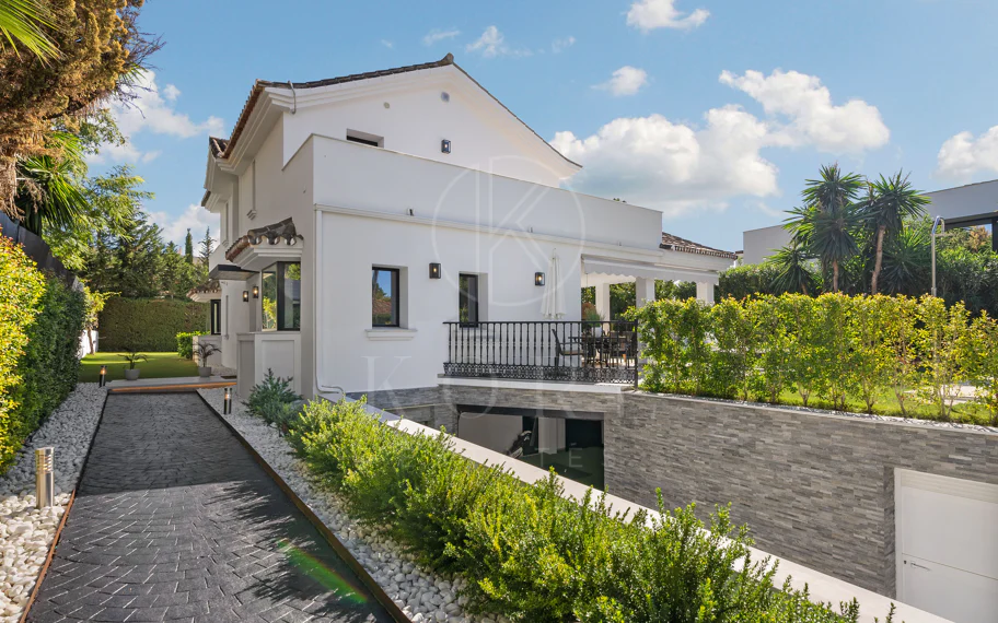 Villa Cisne - Elegante villa recién renovada en la exclusiva Nueva Andalucía