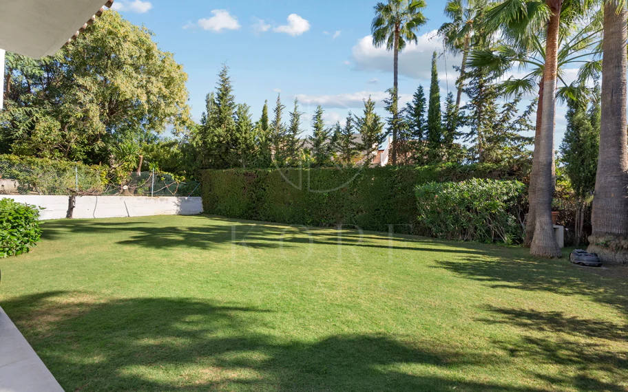Villa Cisne - Elegante villa recién renovada en la exclusiva Nueva Andalucía