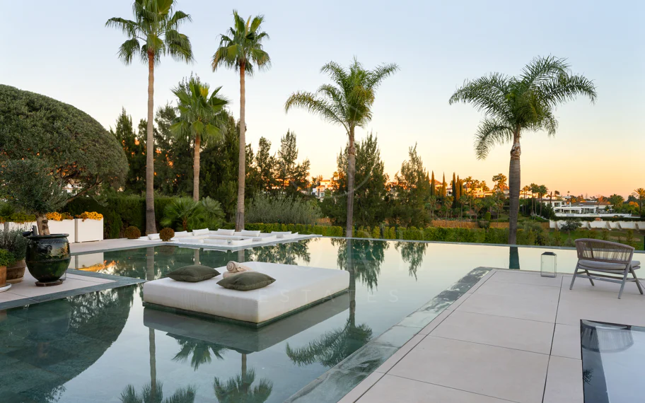 Villa Olivia - Villa en primera línea de golf en Nueva Andalucía