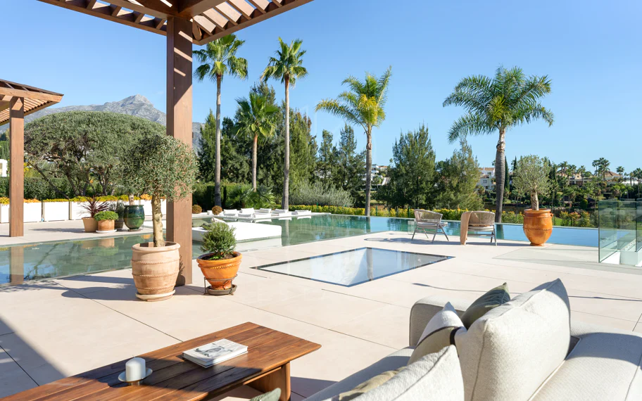 Villa Olivia - Villa en primera línea de golf en Nueva Andalucía