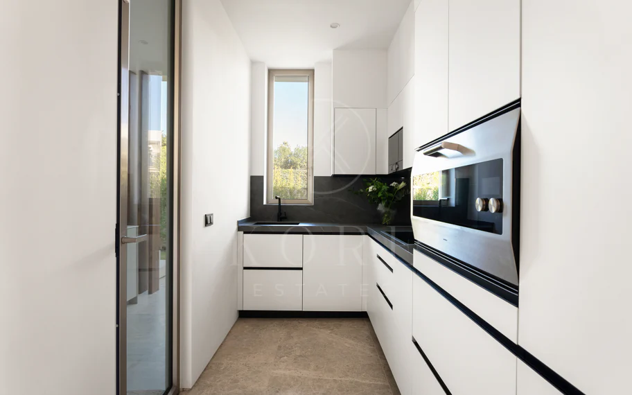Villa Olivia - Villa en primera línea de golf en Nueva Andalucía