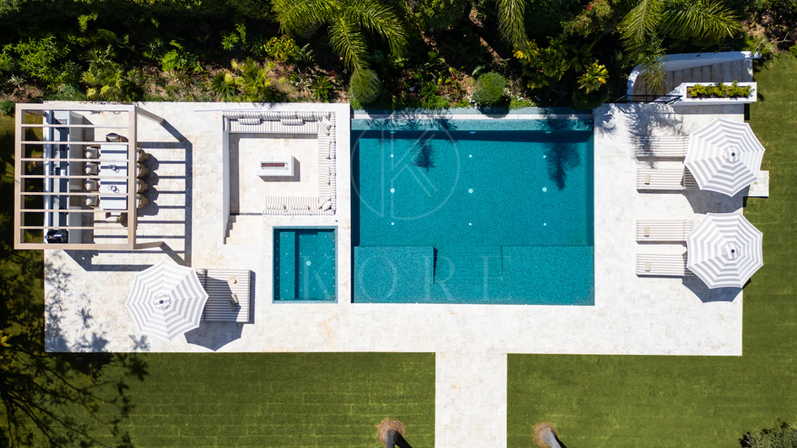 Villa Karina - Mediterranean style villa in the heart of Nueva Andalucía