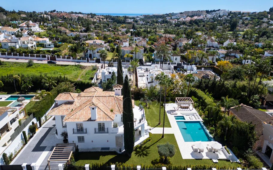 Villa Karina - villa de estilo mediterráneo en el corazón de Nueva Andalucía