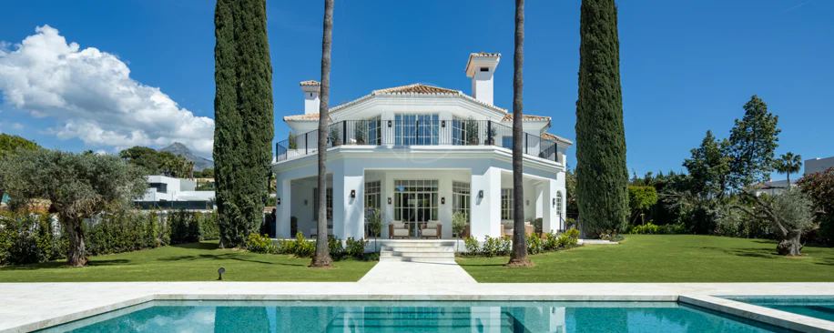 Villa Karina - Mediterranean style villa in the heart of Nueva Andalucía