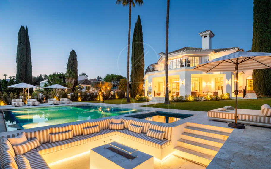 Villa Karina - villa de estilo mediterráneo en el corazón de Nueva Andalucía