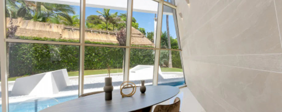 Villa for sale in Los Monteros Playa, Marbella East