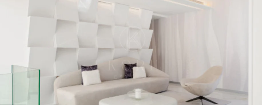 Villa for sale in Los Monteros Playa, Marbella East