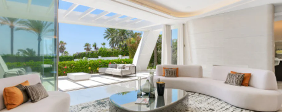 Villa for sale in Los Monteros Playa, Marbella East