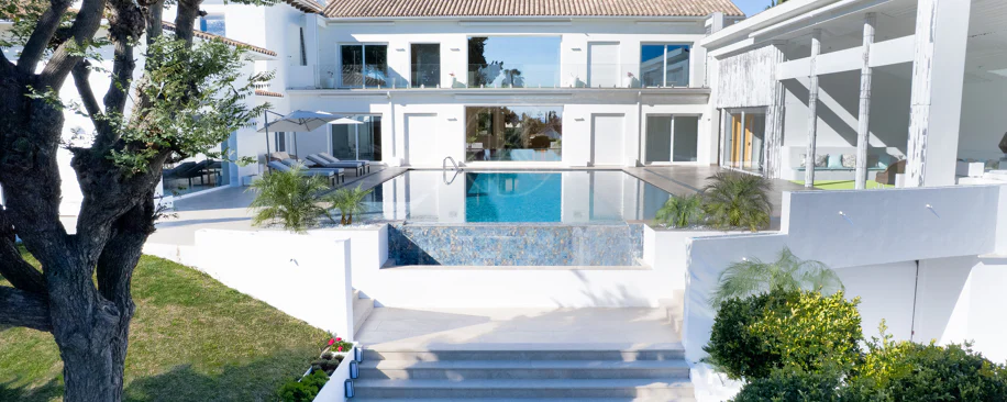 Gran Villa Renovada, junto a Guadalmina Golf, Marbella