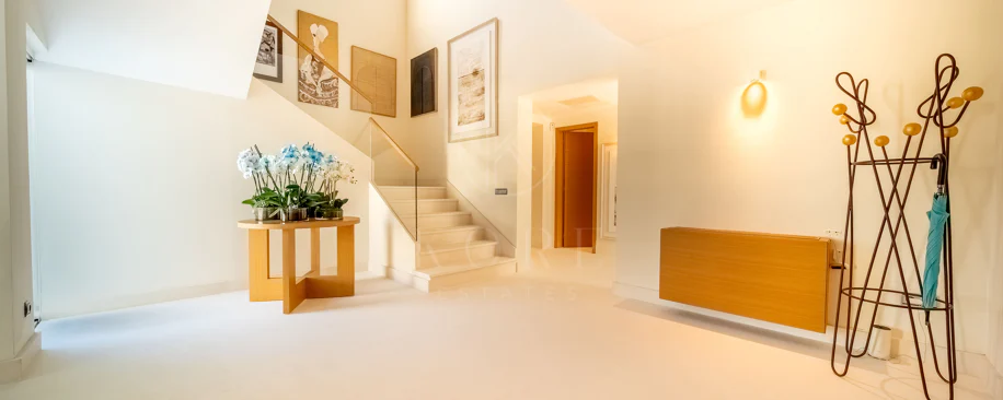 Gran Villa Renovada, junto a Guadalmina Golf, Marbella