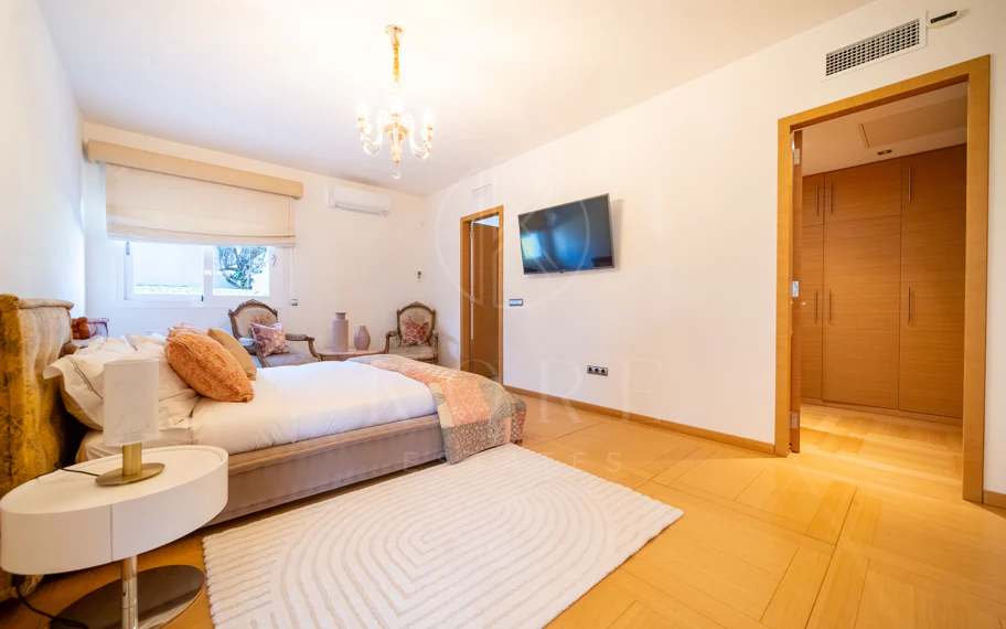 Gran Villa Renovada, junto a Guadalmina Golf, Marbella