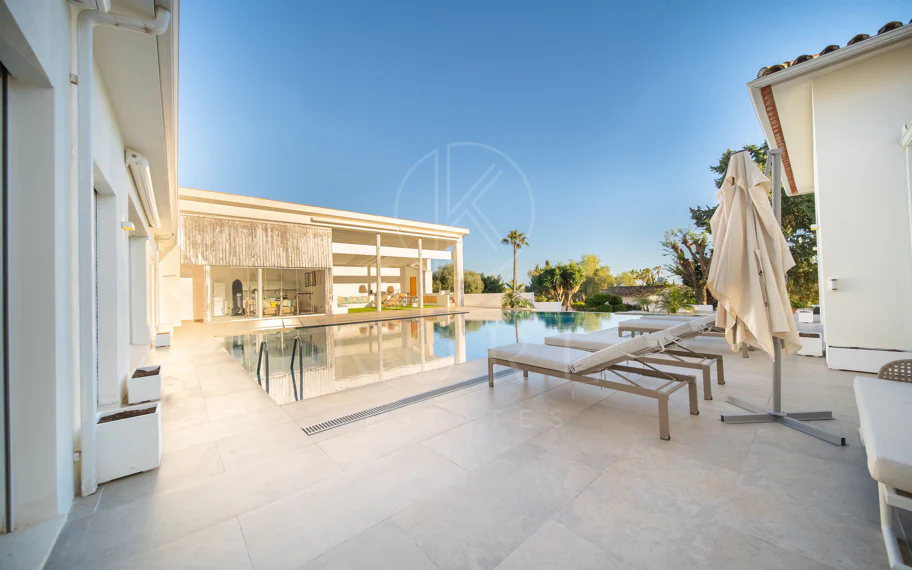 Gran Villa Renovada, junto a Guadalmina Golf, Marbella