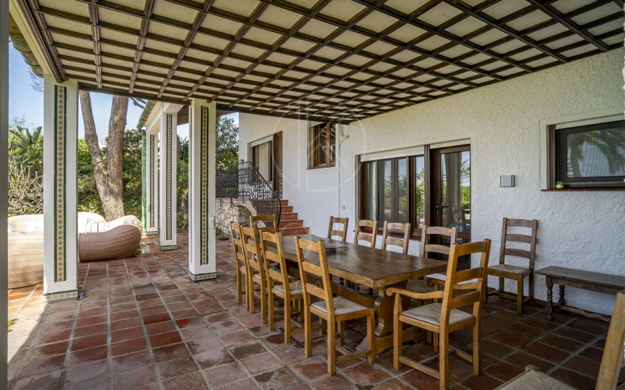 Hermosa Villa frente al mar