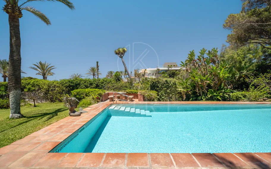 Hermosa Villa frente al mar