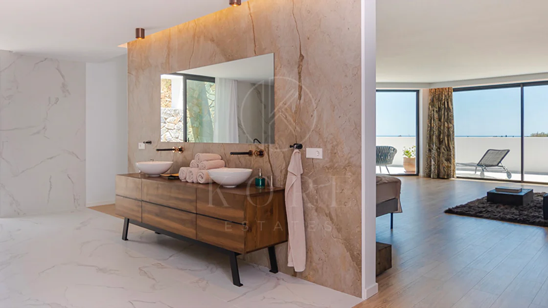 1,580 m² of Pure Luxury, Privacy & Panoramic Views