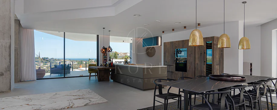 1,580 m² of Pure Luxury, Privacy & Panoramic Views