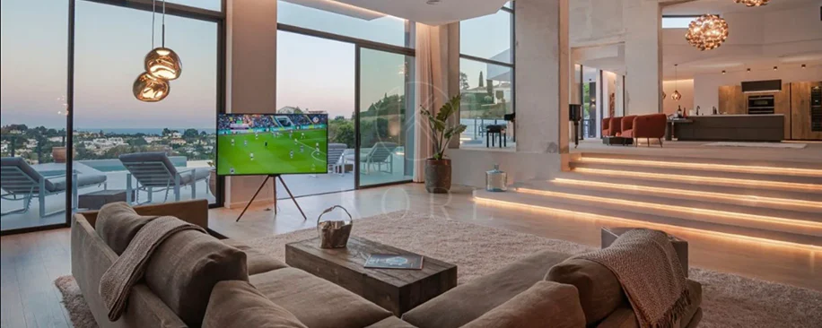1,580 m² of Pure Luxury, Privacy & Panoramic Views