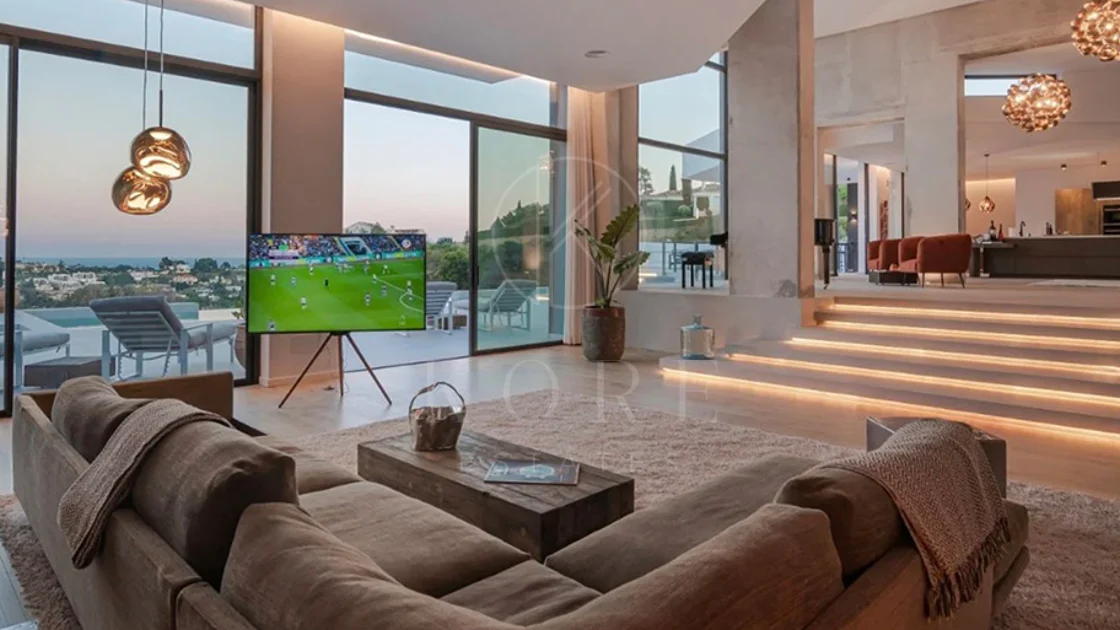 1,580 m² of Pure Luxury, Privacy & Panoramic Views