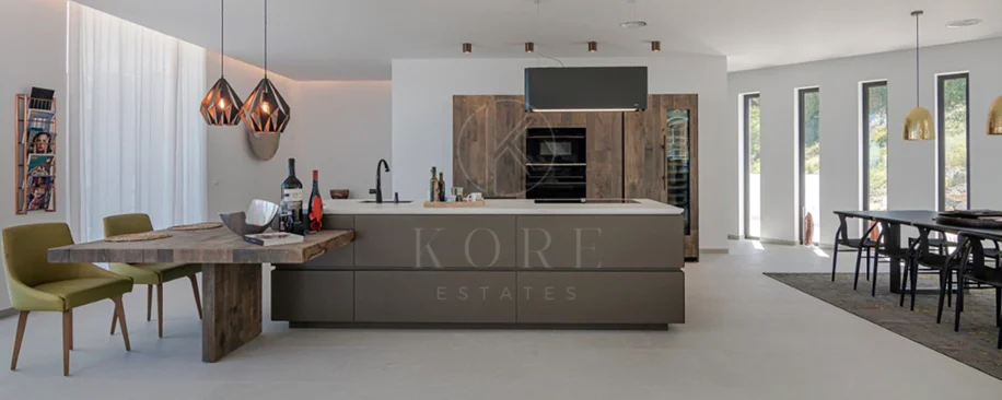 1,580 m² of Pure Luxury, Privacy & Panoramic Views