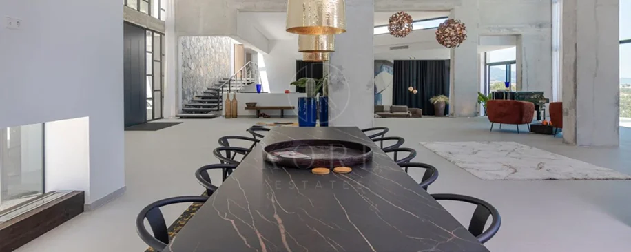 1,580 m² of Pure Luxury, Privacy & Panoramic Views