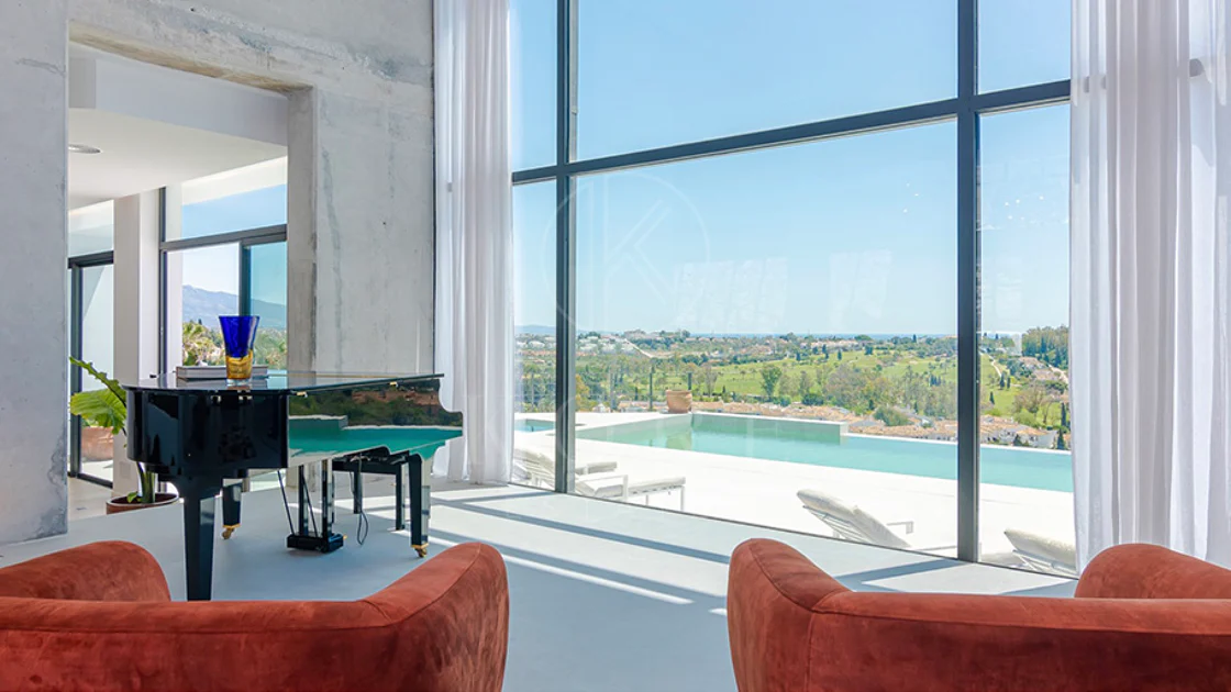 1,580 m² of Pure Luxury, Privacy & Panoramic Views