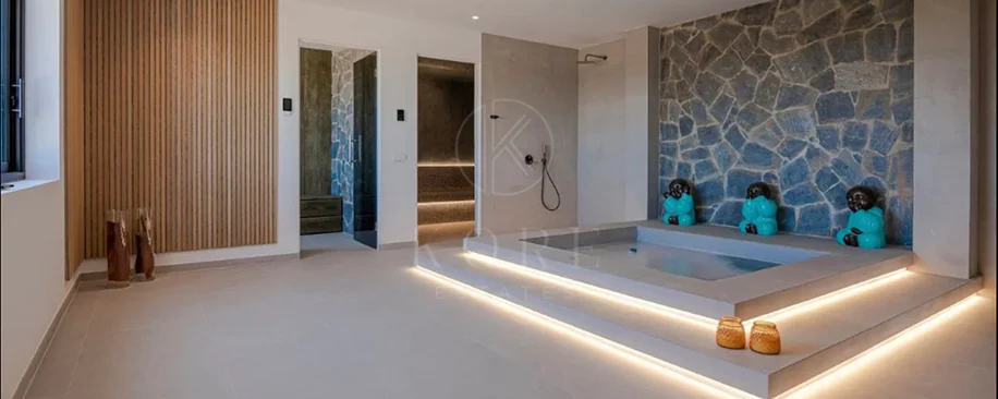 1,580 m² of Pure Luxury, Privacy & Panoramic Views