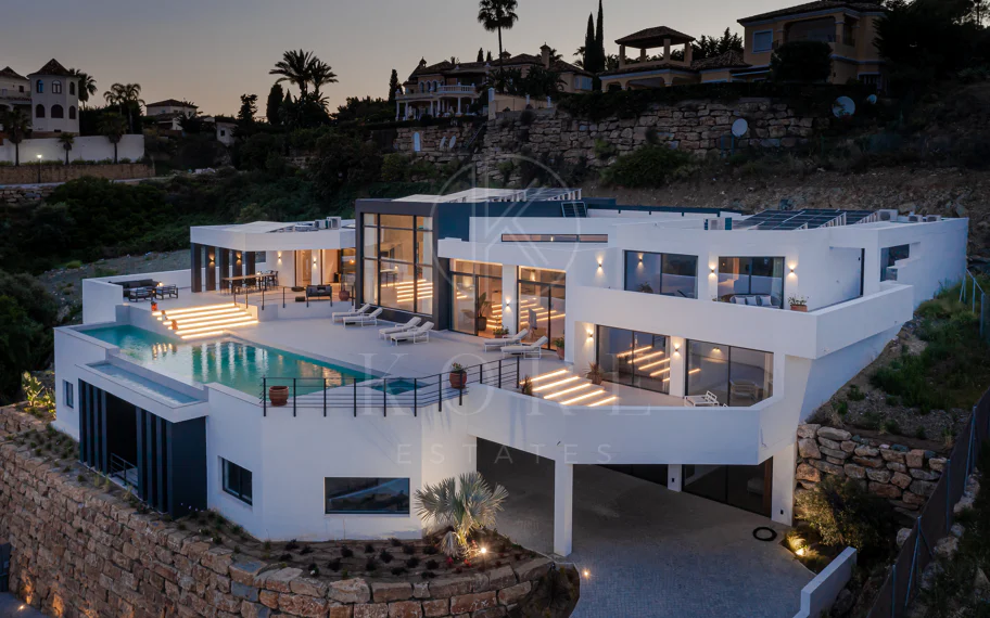 Villa contemporánea de lujo de 6 dormitorios con vistas panorámicas al mar, al golf y a La Concha